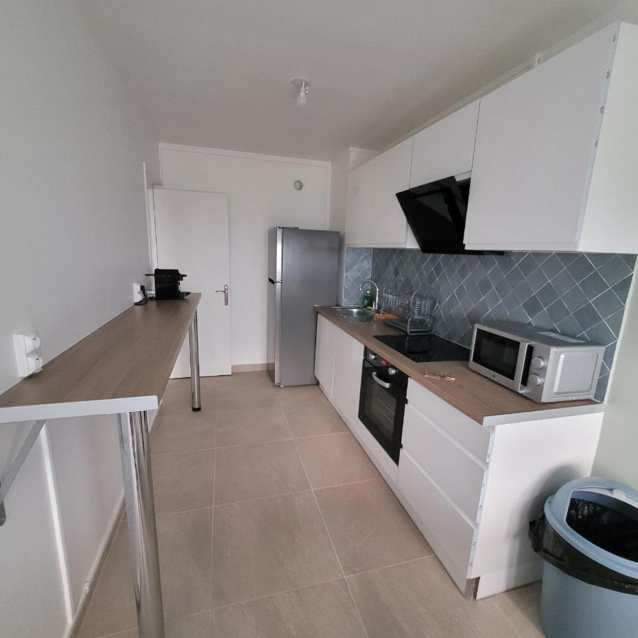 Grand Avec Parking Prive Epinay-sur-Seine